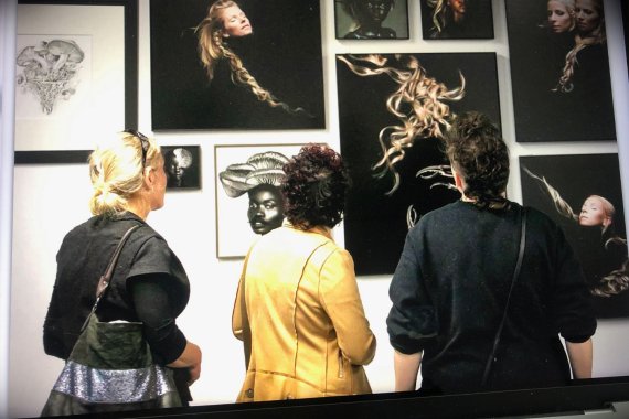 vernissage-grand angle 01.jpg